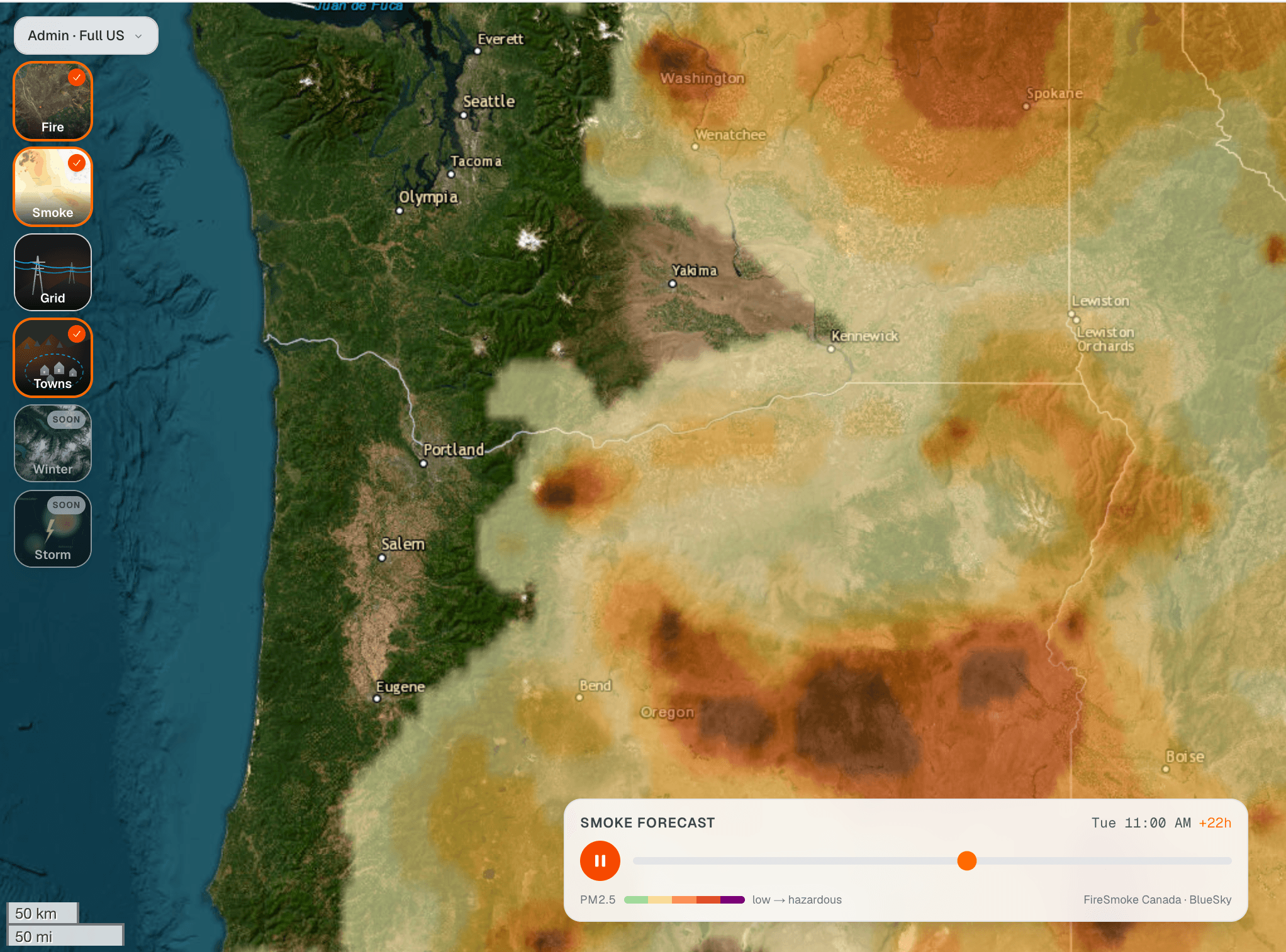 Regional fire and smoke forecast across the Pacific Northwest, with selectable map layers.